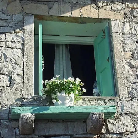 Charming House With Stunning View * Arvanitakeika