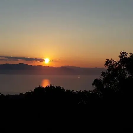 Charming House With Stunning View Apartmán