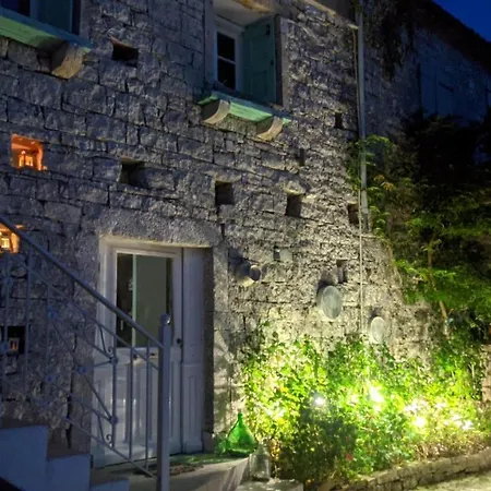 Charming House With Stunning View * Arvanitakeika