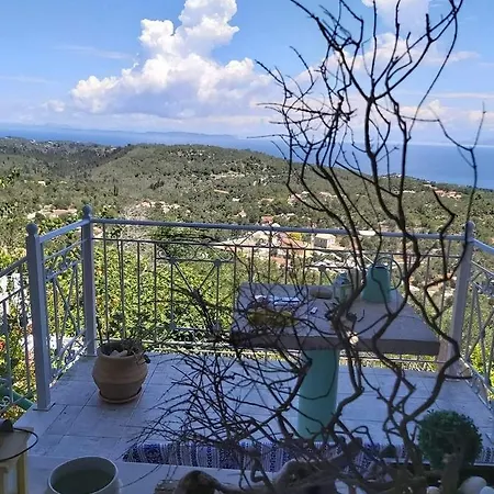 Apartment Charming House With Stunning View Arvanitakeika