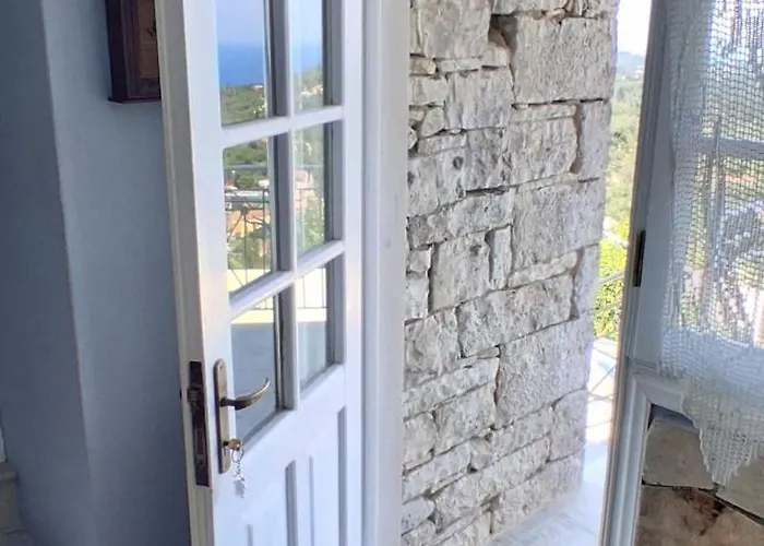 Charming House With Stunning View * Arvanitakeika